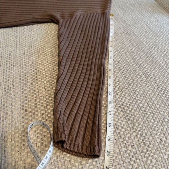 Jessica Simpson Available XL and XXL Ladies' Brown Ribbed Sweater. NEW WITH TAGS - Picture 9 of 16